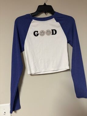 Long-Sleeve Raglan Crop Top with Rhinestone Graphic Ribbed Medium Y2K